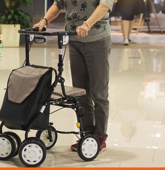 シルバーカー 座れる四輪シルバーカー収納袋付き